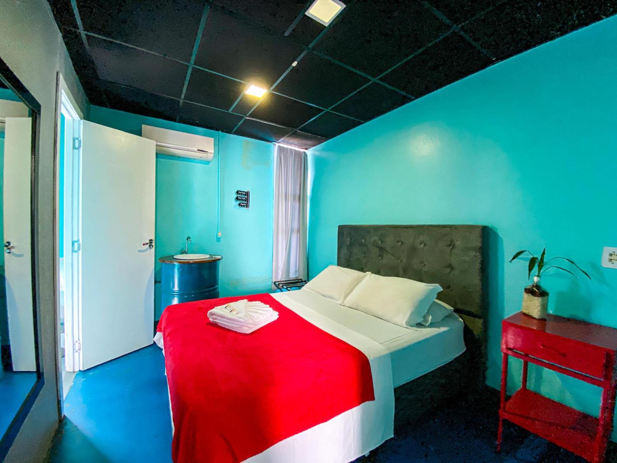 Tetris Container Hostel Foz do Iguaçu Buitenkant foto